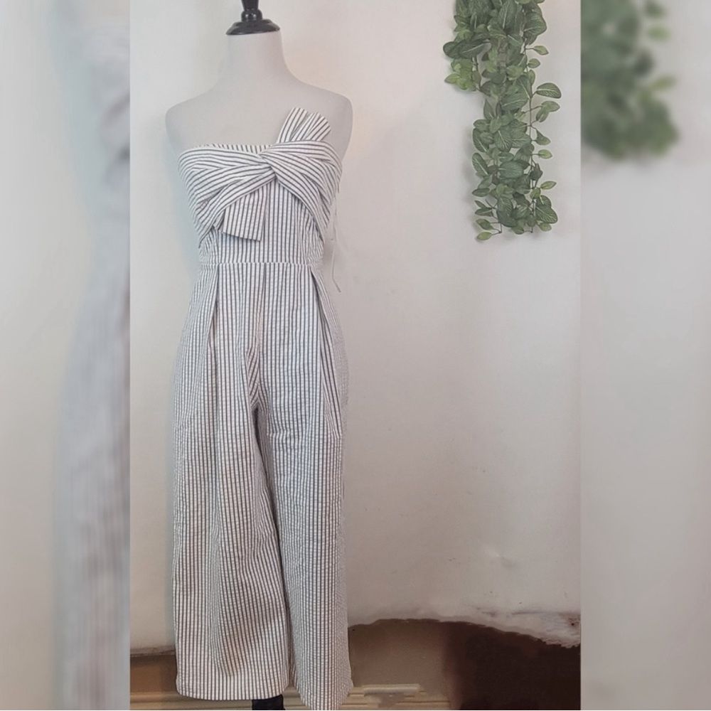 {Nordstrom Chelsea28} Seersucker Twist Front Crop Jumpsuit with Pockets